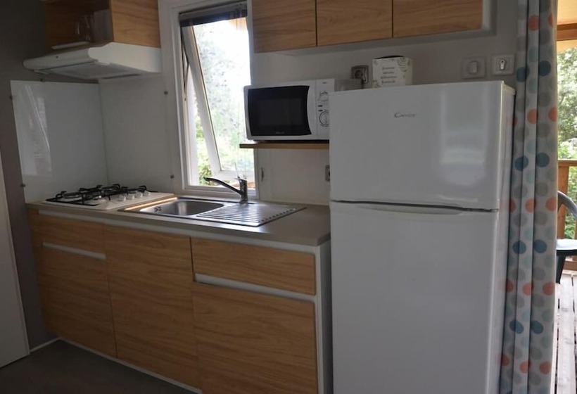 リゾートホテル Camping Maeva Respire La Vallée Heureuse