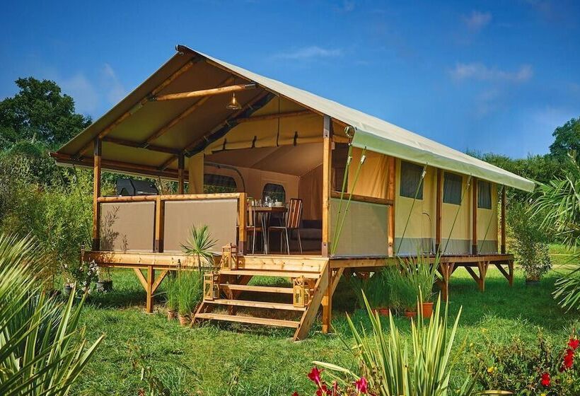 リゾートホテル Camping Maeva Escapades Le Domaine Des Chênes Blancs