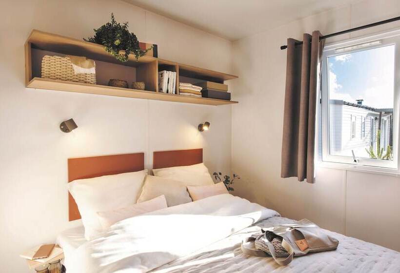 リゾートホテル Camping Maeva Escapades Le Domaine Des Chênes Blancs