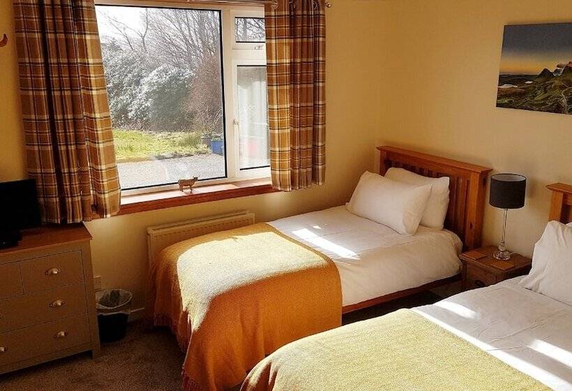 민박 Moorside Rooms