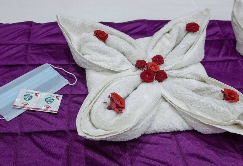 בית מלון כפרי Auro Resort