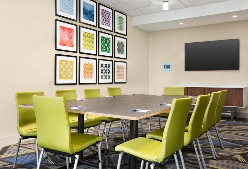 酒店 Holiday Inn Express & Suites   Ukiah, An Ihg