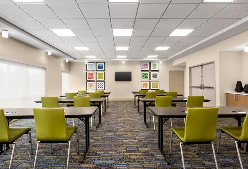 酒店 Holiday Inn Express & Suites   Ukiah, An Ihg