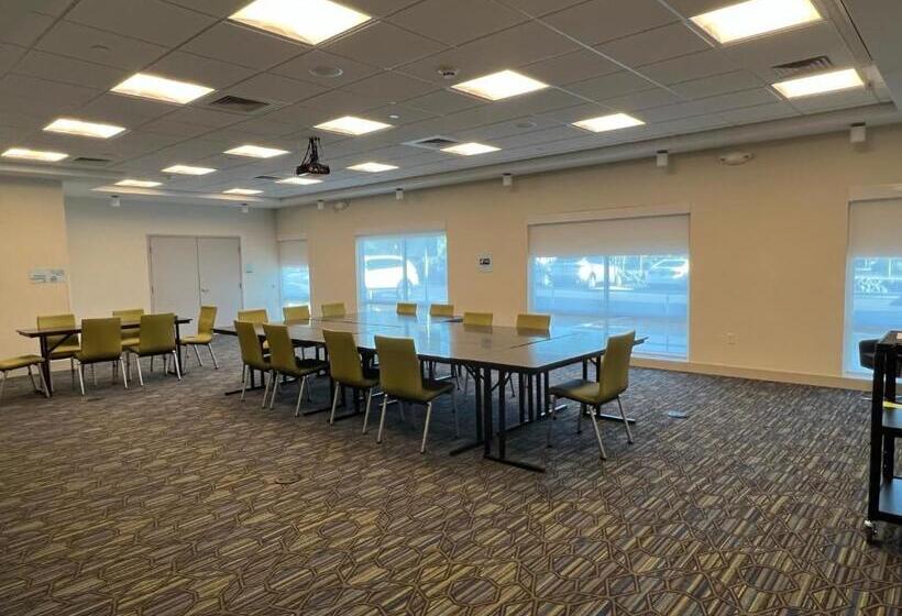 酒店 Holiday Inn Express & Suites   Ukiah, An Ihg