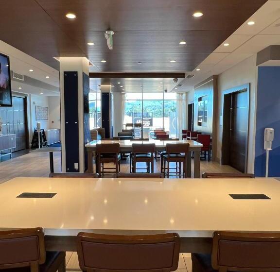 酒店 Holiday Inn Express & Suites   Ukiah, An Ihg