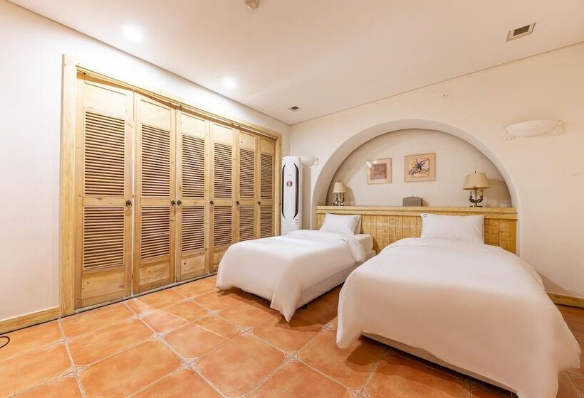 מוטל Cheongju Banju