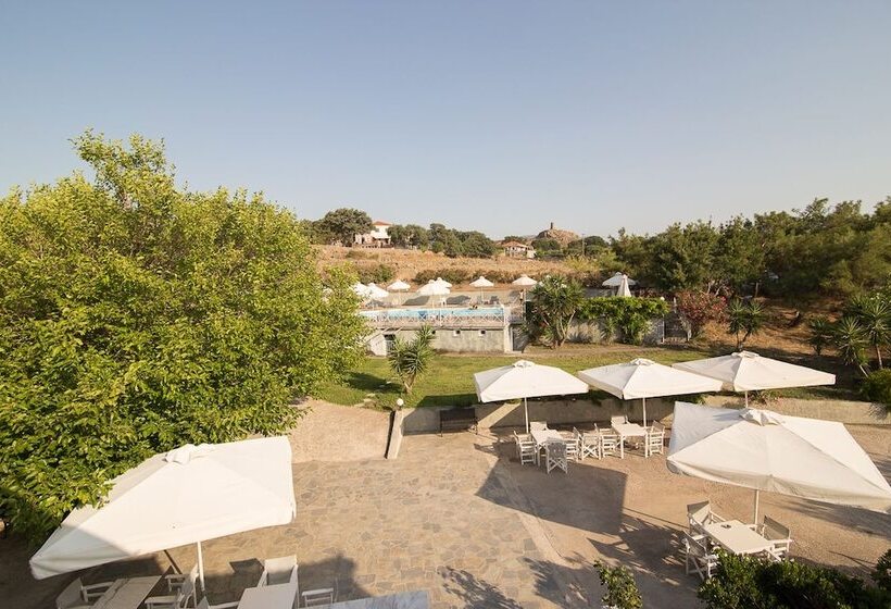 Akti Hotel & Apartments