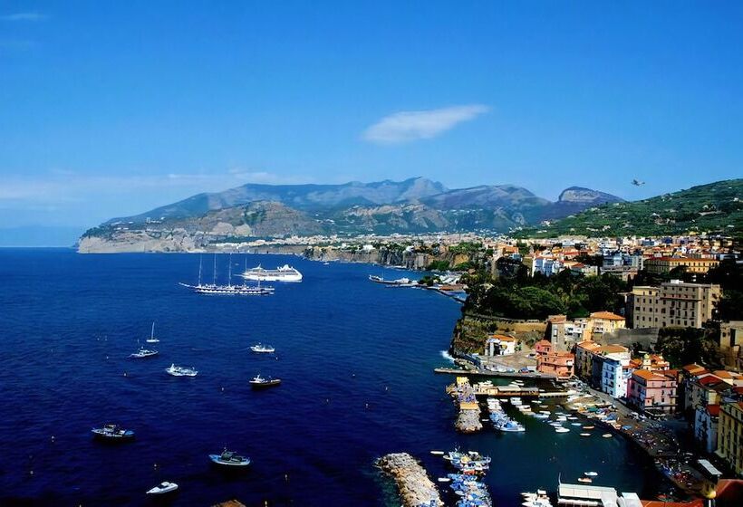 צימר Palazzo Tritone & Abagnale