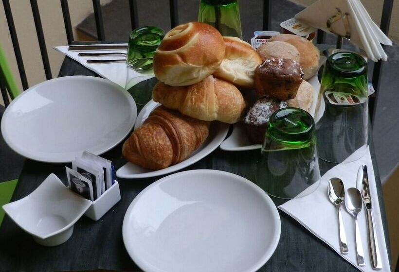 צימר Palazzo Tritone & Abagnale