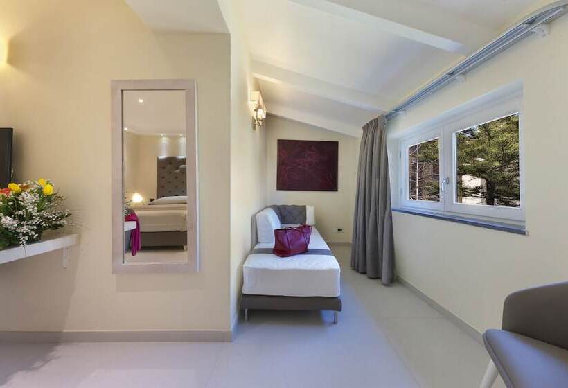 צימר Palazzo Tritone & Abagnale