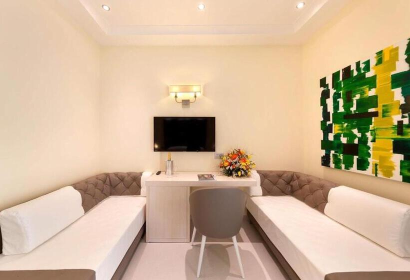 צימר Palazzo Tritone & Abagnale