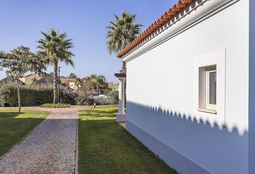 Eden Villas & Apartments