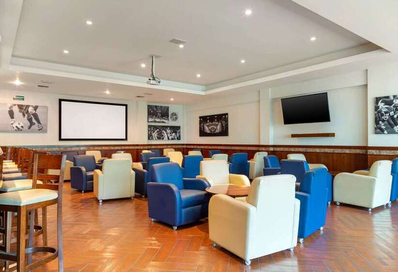 فندق Comfort Inn Monterrey Norte