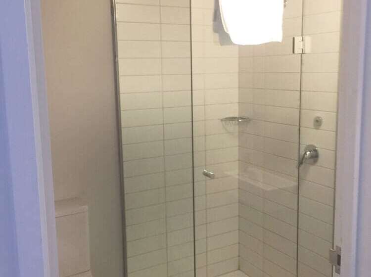 Nomads Queenstown Hostel