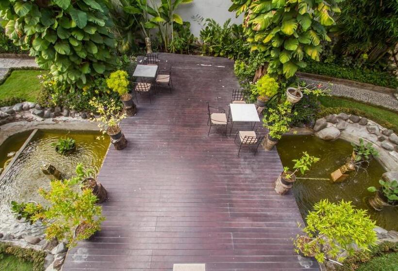 호텔 Abian Biu Mansion