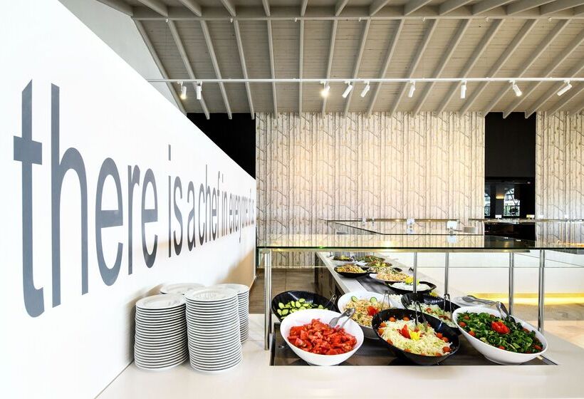 酒店 Akrathos Beach