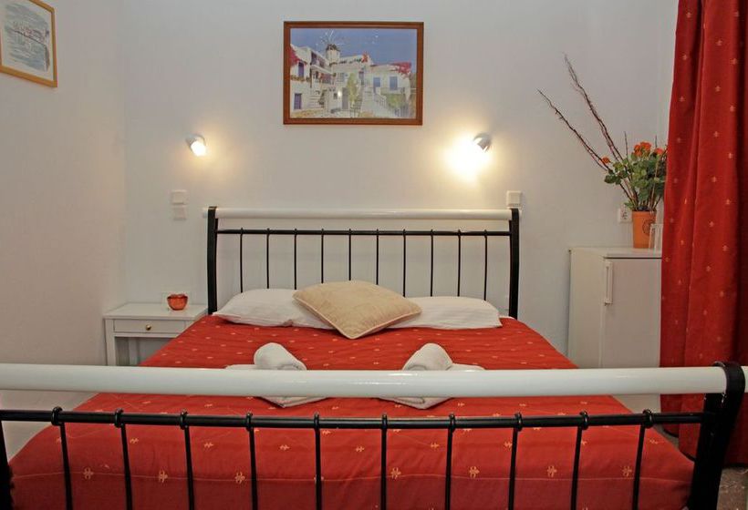 ホテル Akrotiraki