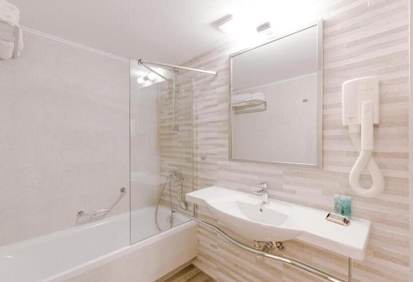 Отель Akti Taygetos Conference Resort