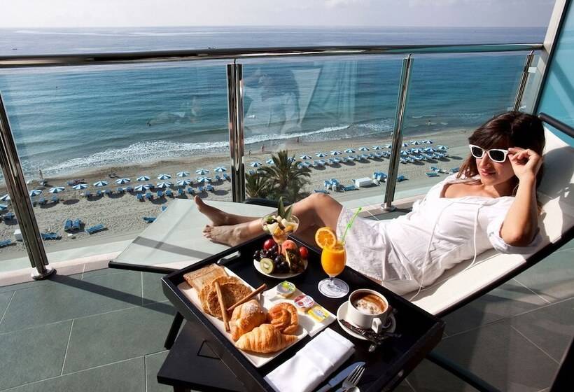 هتل Allon Mediterrania