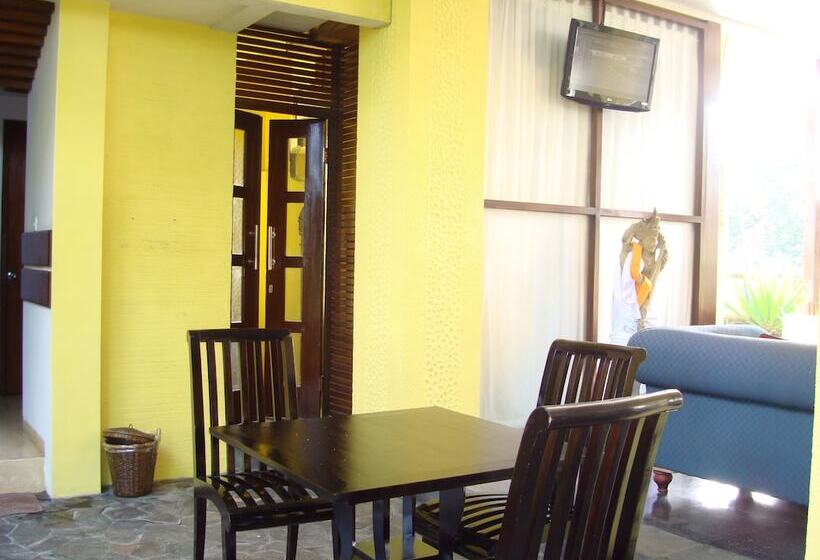 酒店 Anini Raka Resort & Spa