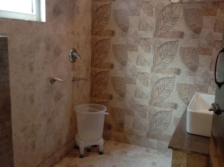 Отель B Continental