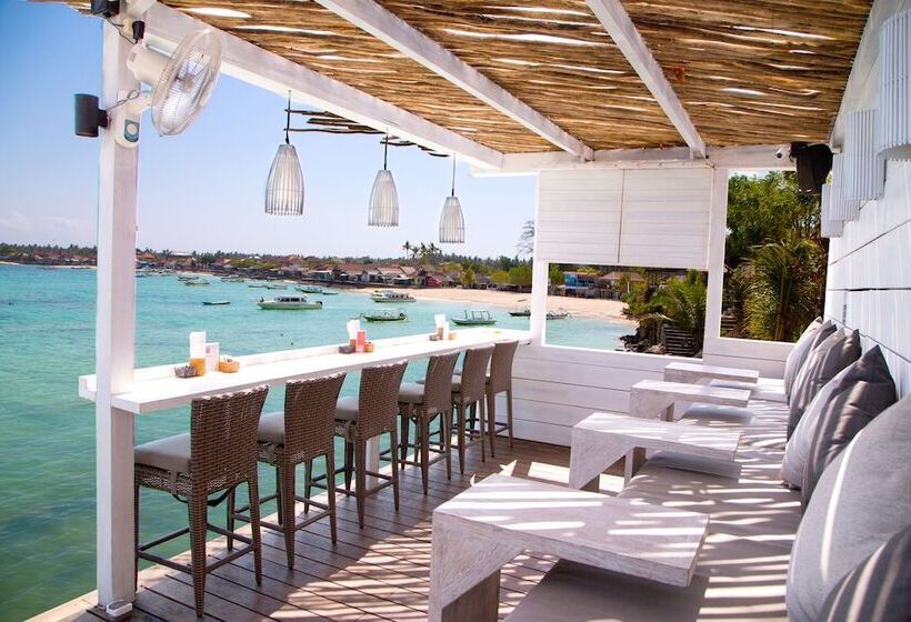 酒店 Batu Karang Lembongan Resort & Spa