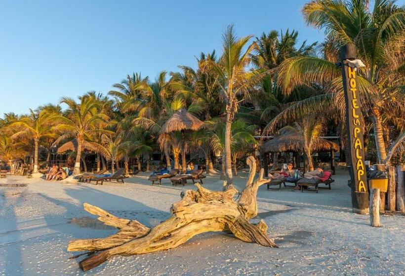 Beachfront Hotel La Palapa Adults Only