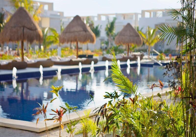 هتل Beloved Playa Mujeres  All Inclusive Adults Only
