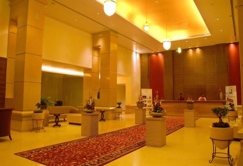 Отель Cambay Grand Kukas