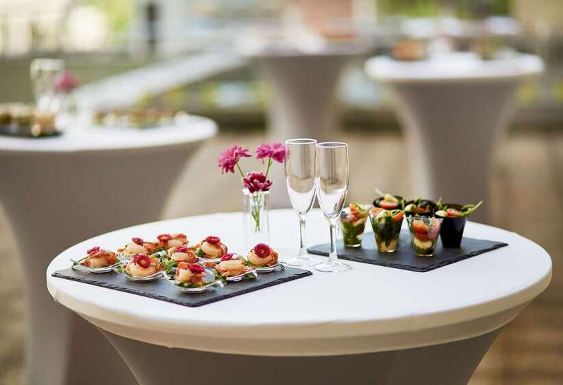 ホテル Campanile łódź