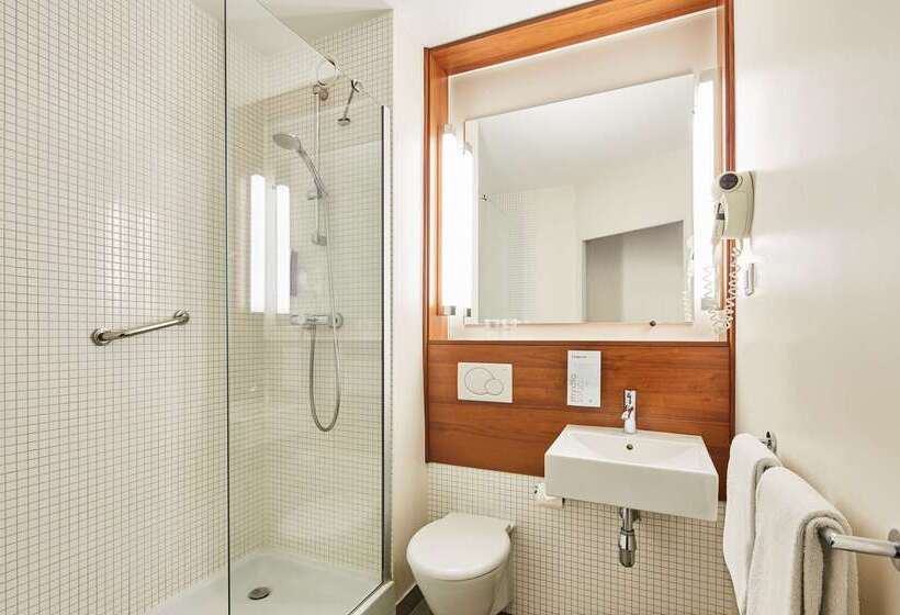 ホテル Campanile łódź