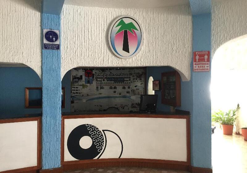 בית מלון כפרי Pacific Paradise Acapulco