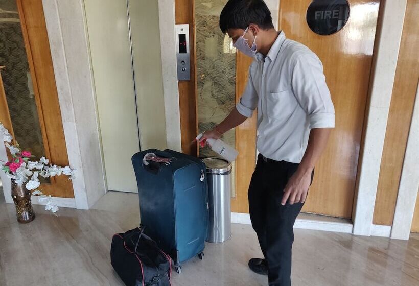 فندق Chandra Inn