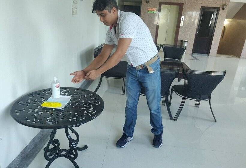 فندق Chandra Inn