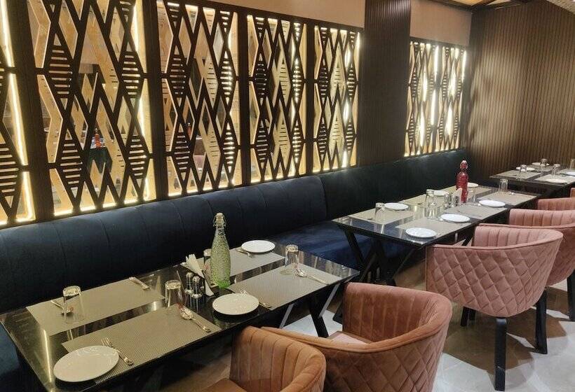 فندق Chandra Inn