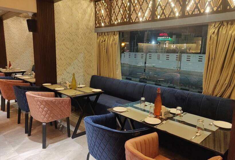 فندق Chandra Inn