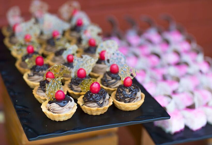 호텔 Clarks Exotica Convention, Resort & Spa