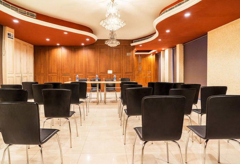 فندق Fab Grand Boutique