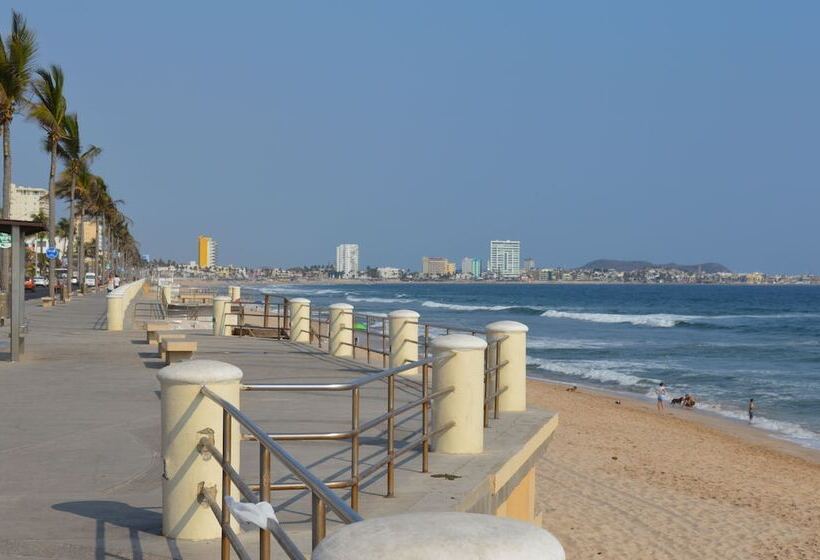 Отель Coral Island Beach View