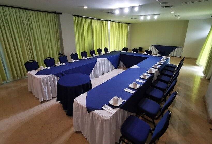 Отель Coral Island Beach View