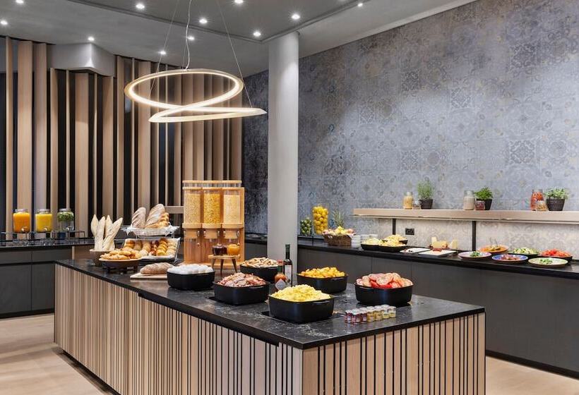 ホテル Courtyard By Marriott Basel