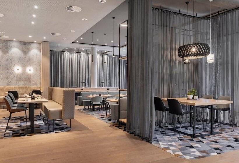 ホテル Courtyard By Marriott Basel