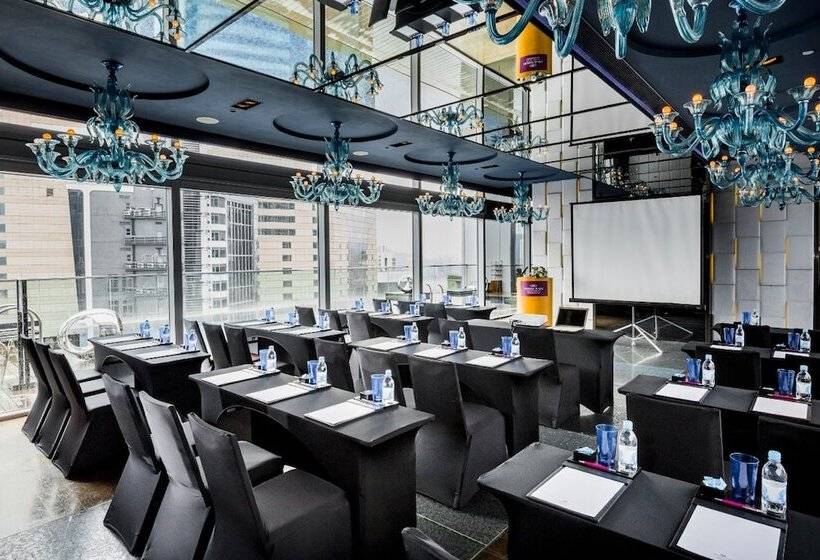 هتل Crowne Plaza Hong Kong Causeway Bay, An Ihg