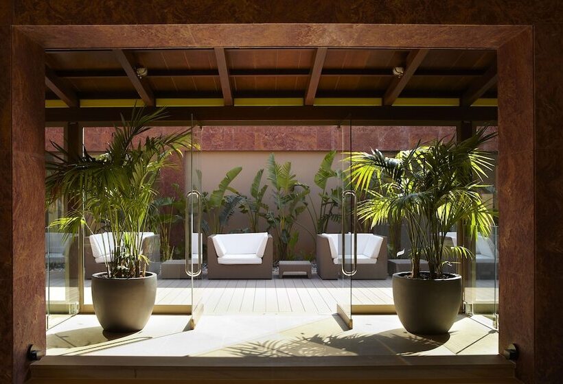 Отель Daios Cove