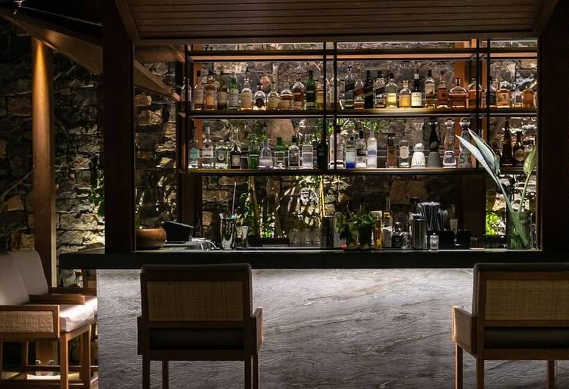 Отель Daios Cove