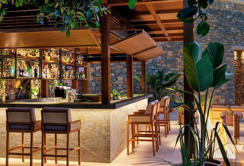 Отель Daios Cove