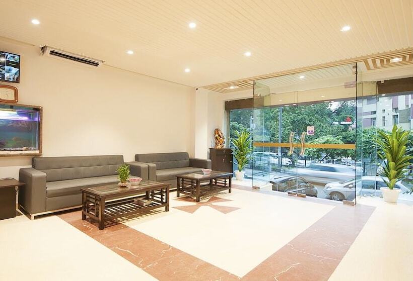 فندق Dakha International Karol Bagh, New Delhi