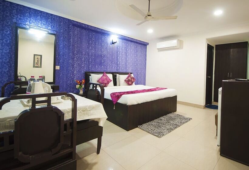 فندق Dakha International Karol Bagh, New Delhi