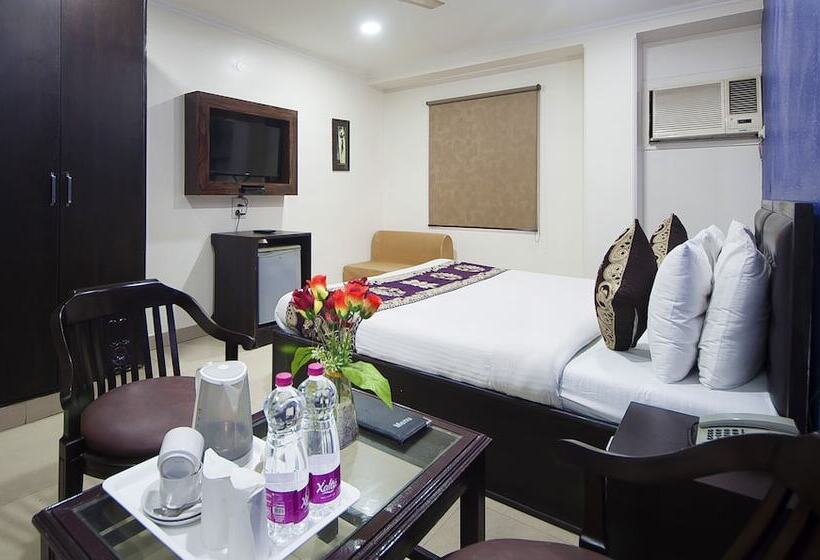 فندق Dakha International Karol Bagh, New Delhi