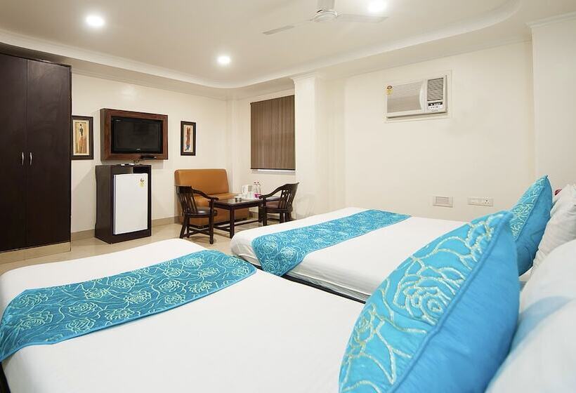 فندق Dakha International Karol Bagh, New Delhi